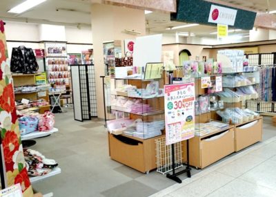 ちづる蔵王店の店内・着物